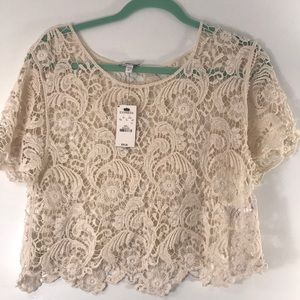 Express crop top crochet.